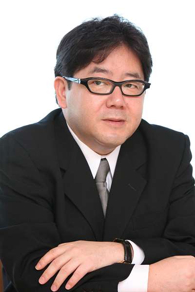 Yasushi Akimoto