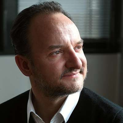 Sylvain Vallée